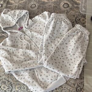 Edikted Floral Zip-Up Hoodie